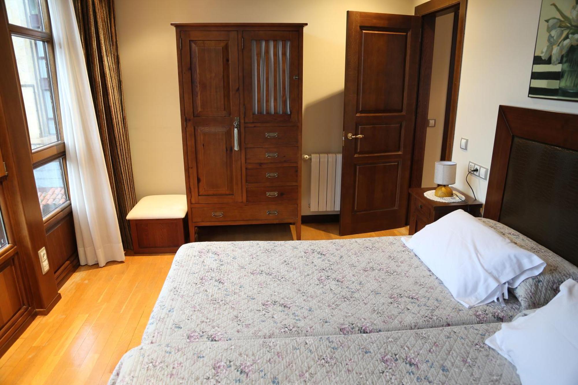 Apartamentos La Pontiga *** Infiesto Room photo