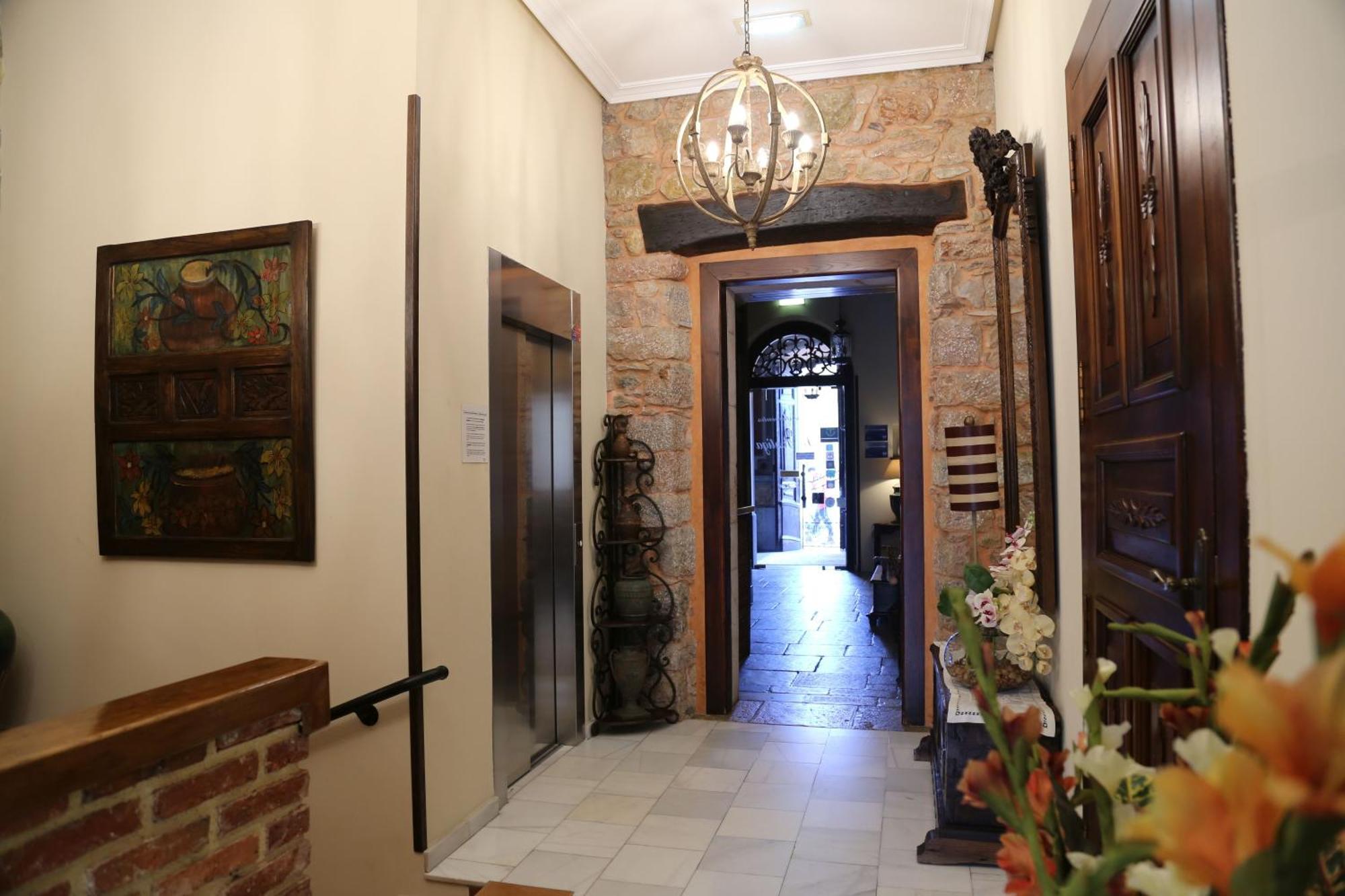 Apartamentos La Pontiga *** Infiesto Exterior photo